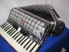 Parrot pearlescent grey 80 bass accordion